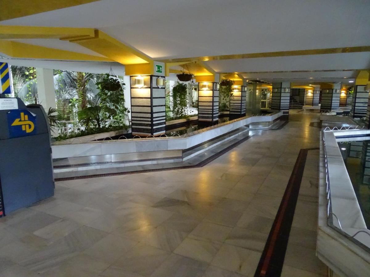 Apartamento En Benalbeach بينالماذينا المظهر الخارجي الصورة